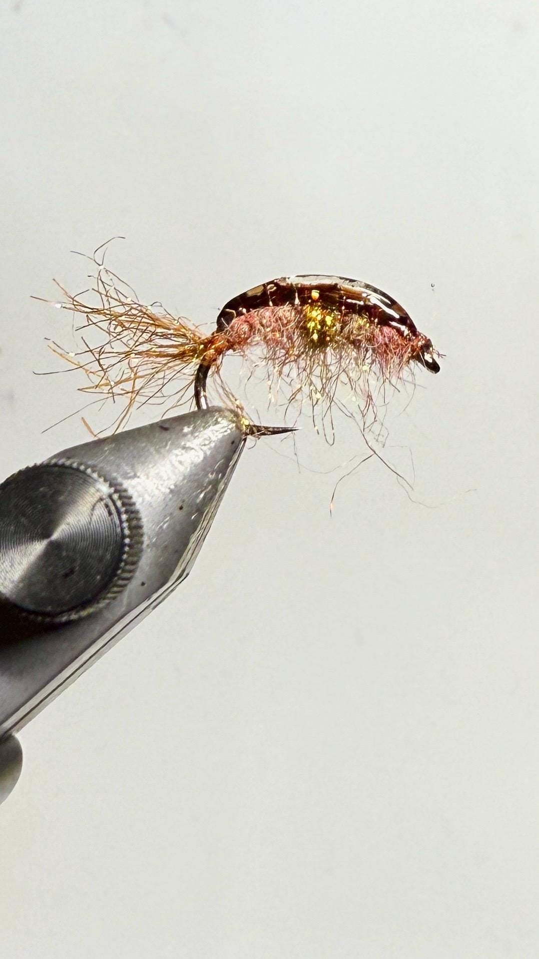 Cinnamon Scuds (12 flies)
